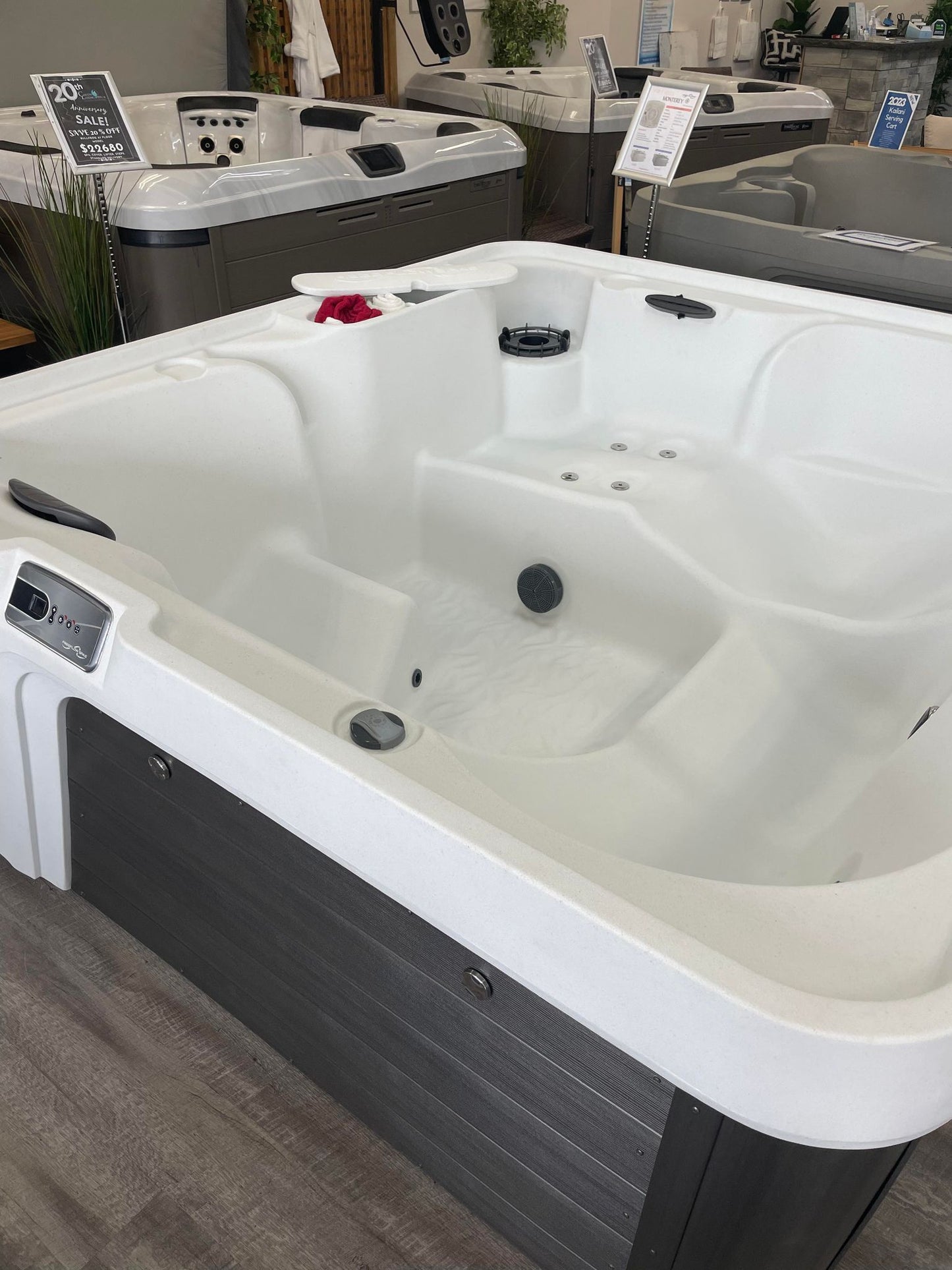 Freeflow Excursion Premier - Floor Model