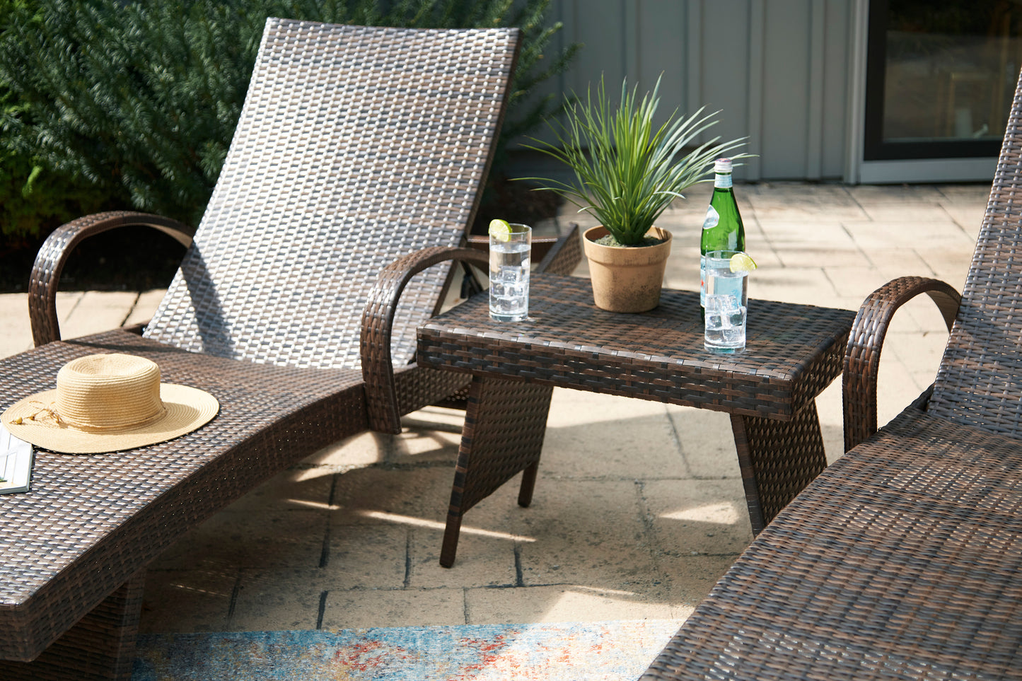 Kantana End Table