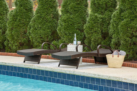 Kantana Chaise Lounger (2)