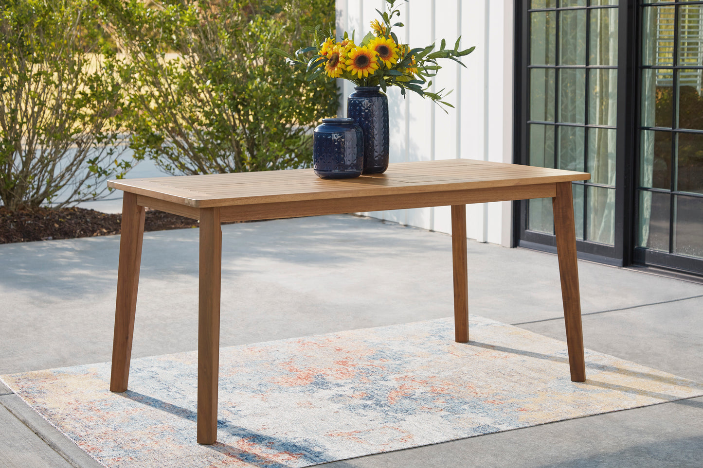 Janiyah Dining Collection