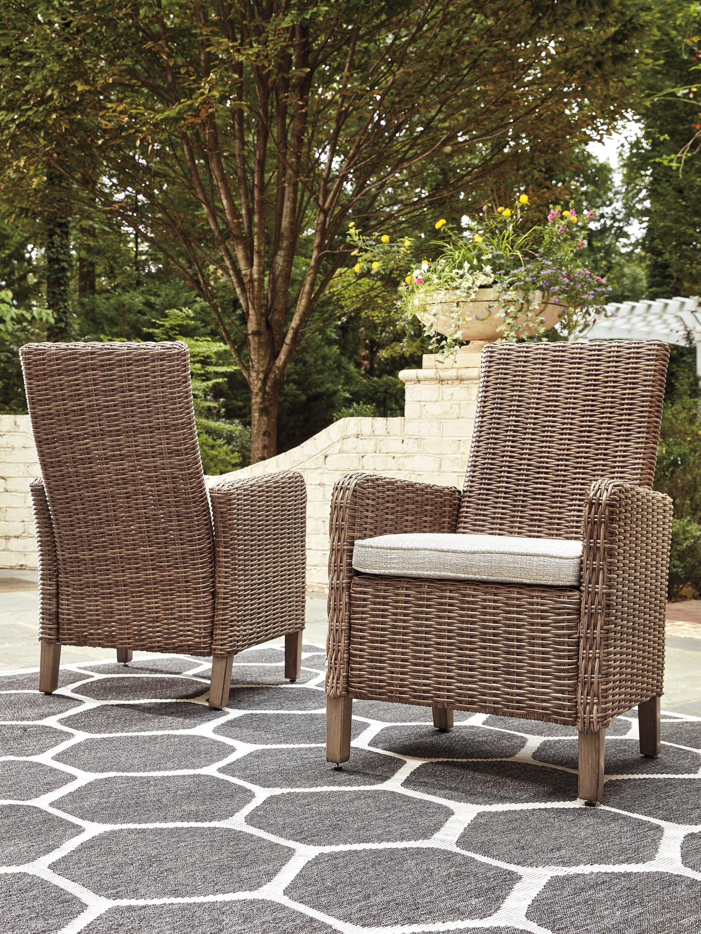 Beachcroft Dining Collection
