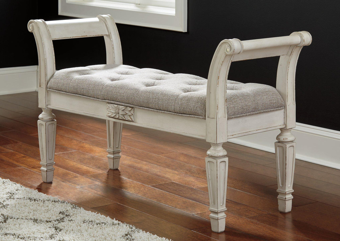 Realyn Accent Bench